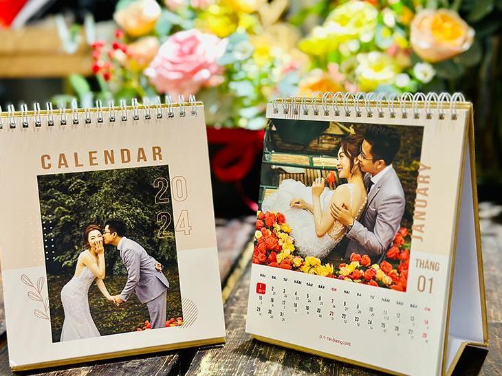 mẫu lịch để bàn mini 2025 đẹp