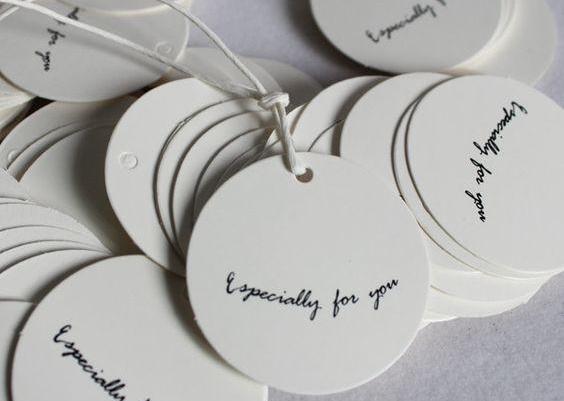 In thẻ treo ép kim, cán màng mờ Q.12