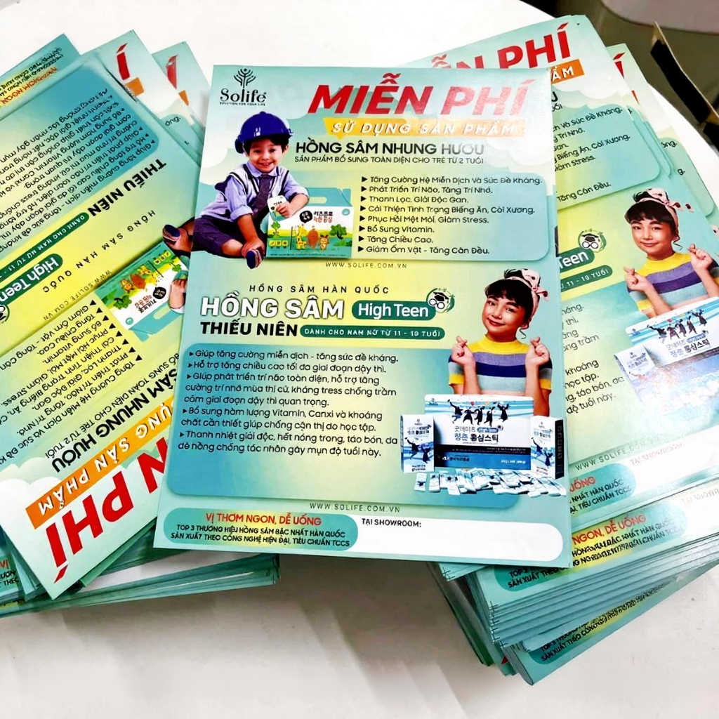 Nhân viên thiết kế tờ rơi tại In An Phúc