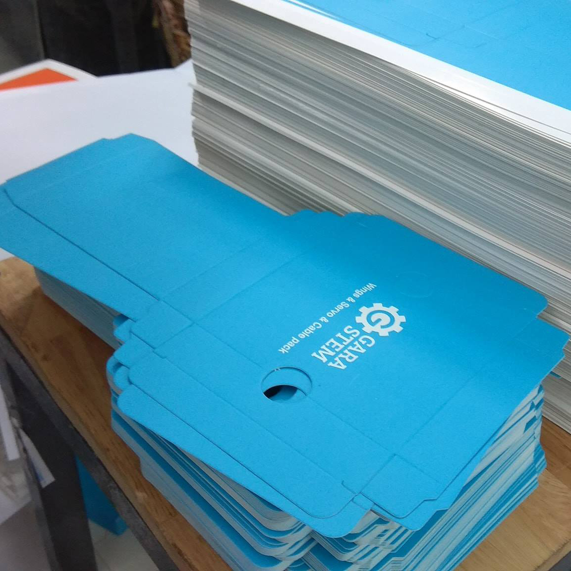 Hộp giấy thương hiệu đẹp