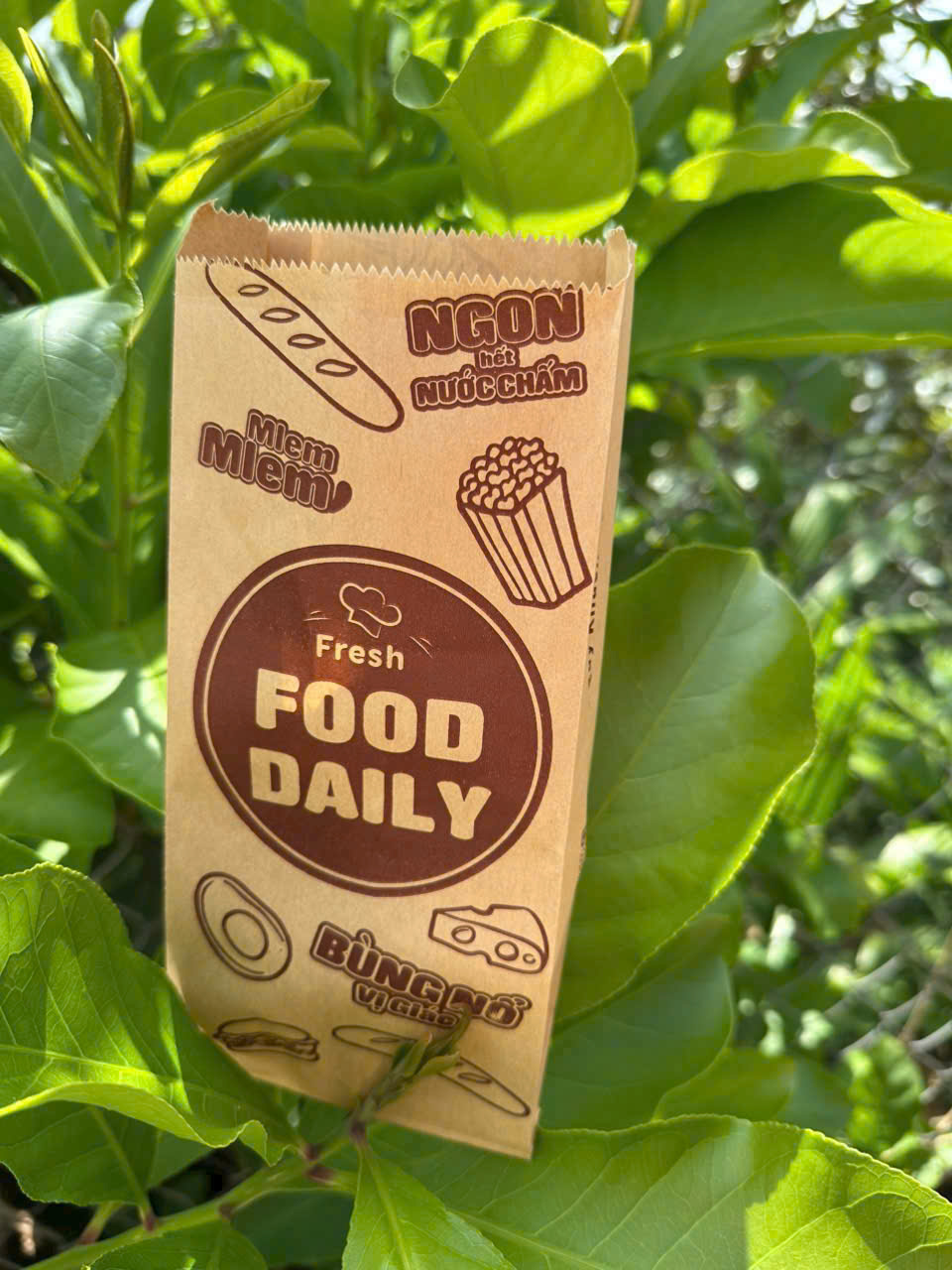 Túi giấy đựng bánh mì thân thiện môi trường