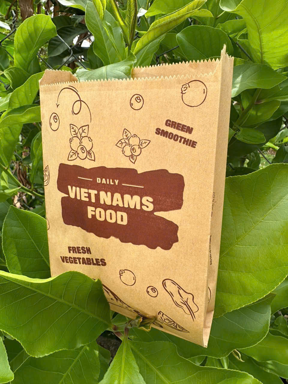 Túi giấy bánh mì mẫu đơn giản đẹp