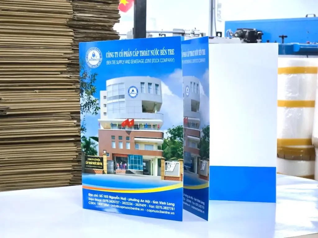 Báo giá in Folder C300, cán màng bóng